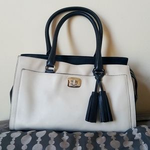Almost new Coach satchel!